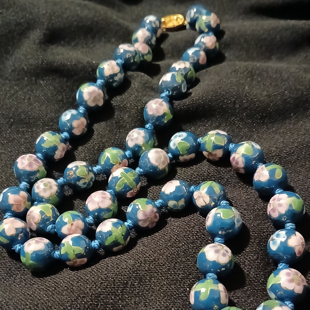 1950s CLOISSONNE ENAMEL NECKLACE
